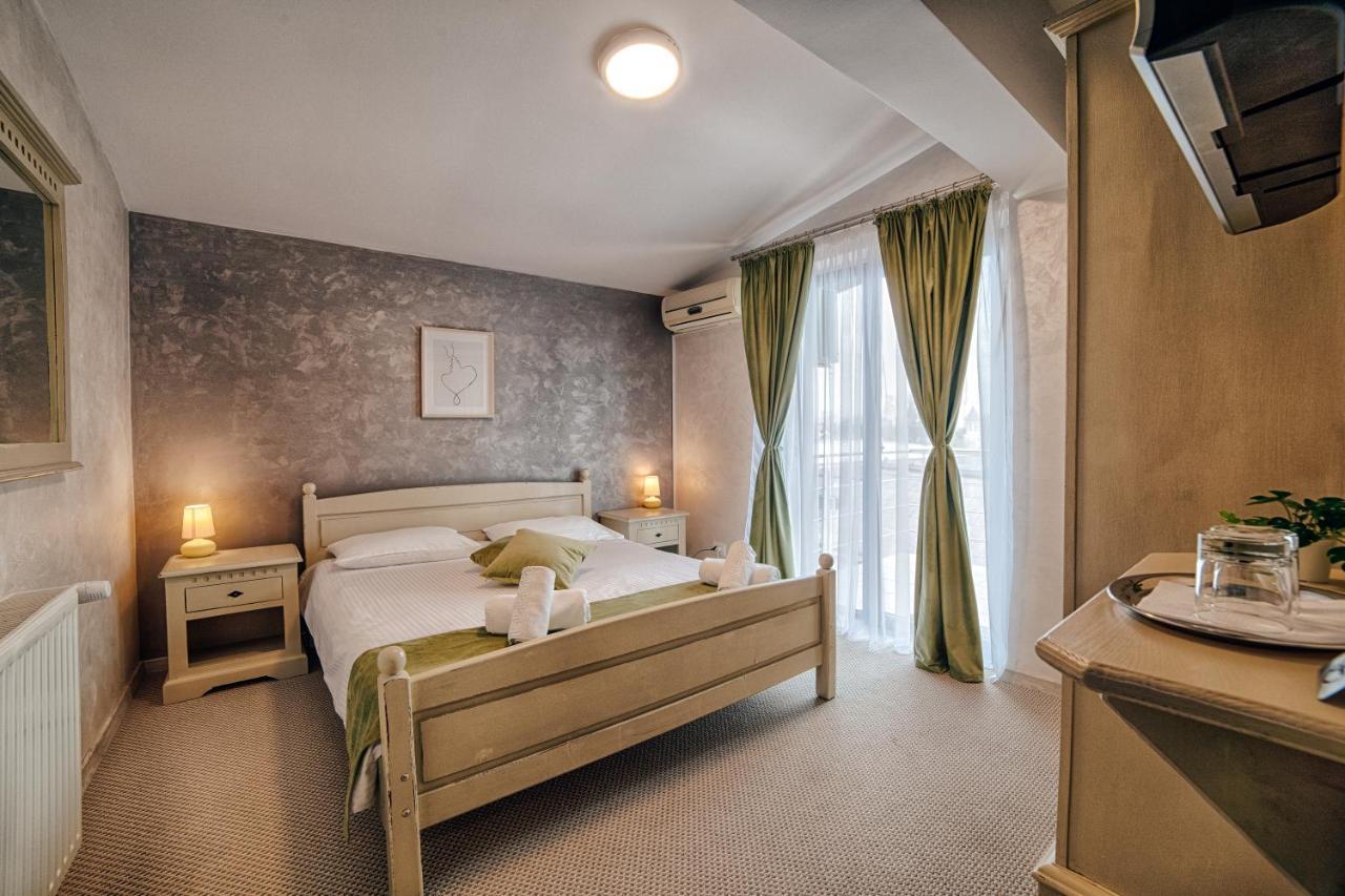 Casa Vatra Radauti Hostel Kültér fotó