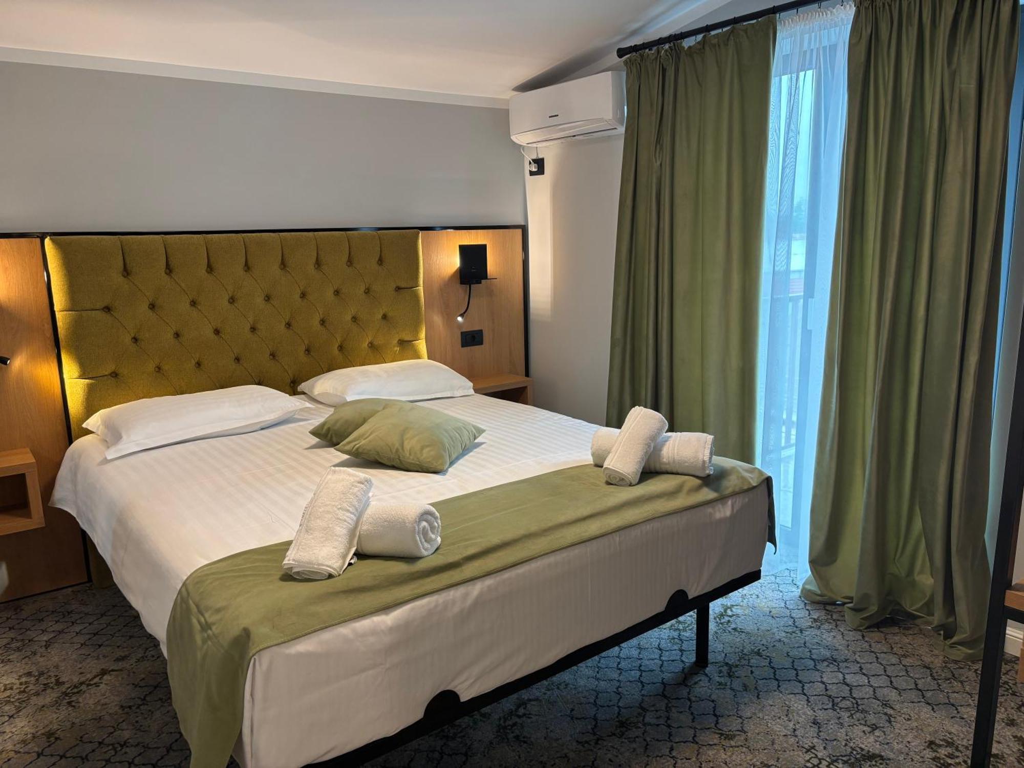 Casa Vatra Radauti Hostel Kültér fotó